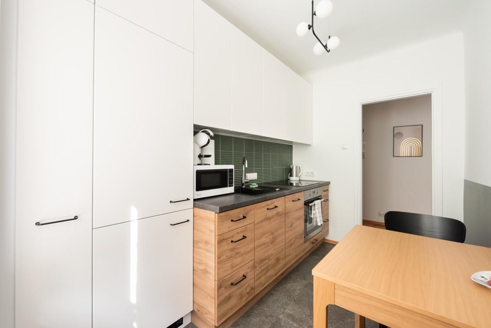 Metro Raclawicka Homey Apartment Warsaw